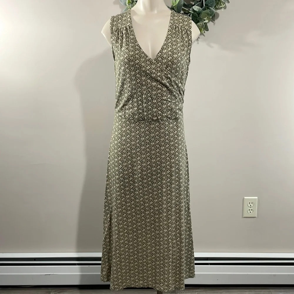 The Territory Ahead Sleeveless Floral Knit Midi Dress 4